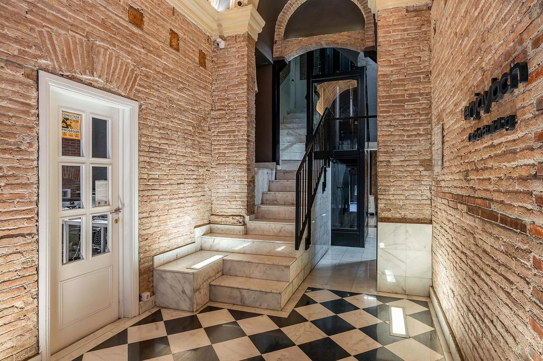 Enjoybcn Colon Apartments バルセロナ エクステリア 写真