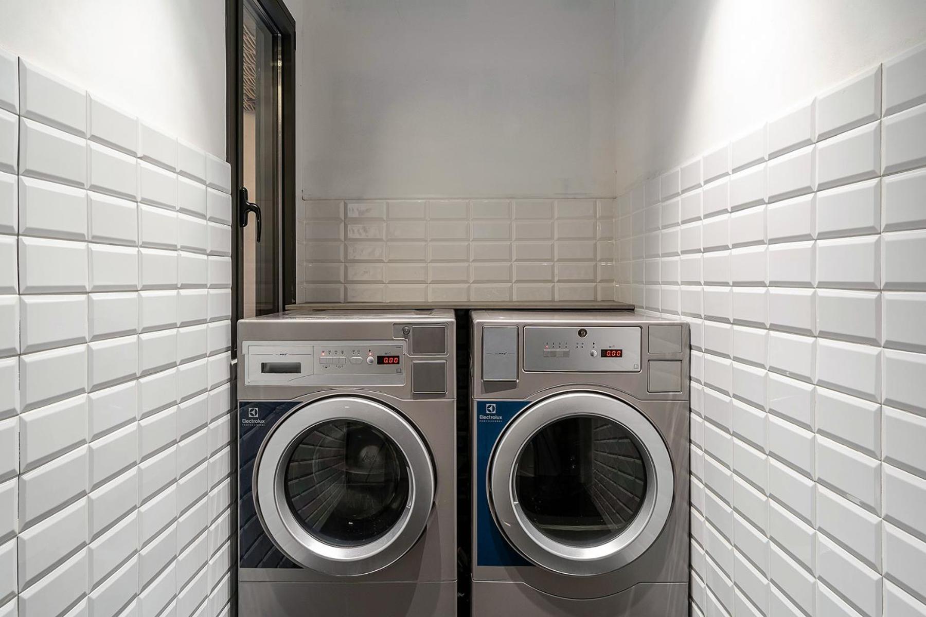 Enjoybcn Colon Apartments バルセロナ エクステリア 写真