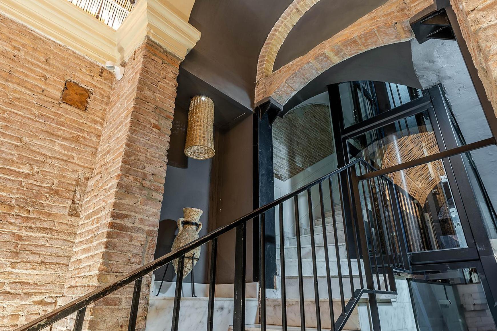 Enjoybcn Colon Apartments バルセロナ エクステリア 写真
